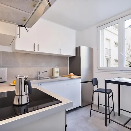 Halic - 3 A Levallois-perret Apartment
