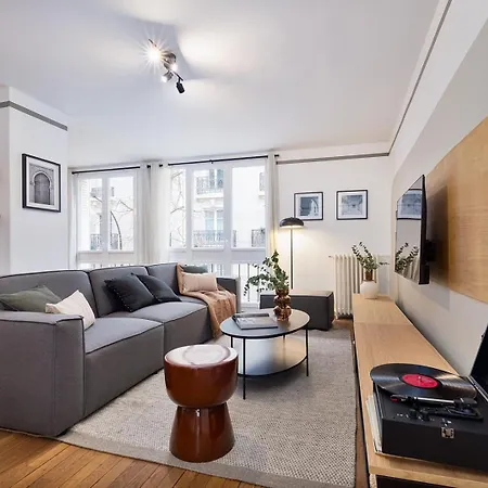 Halic - 3 A Levallois-perret Apartment