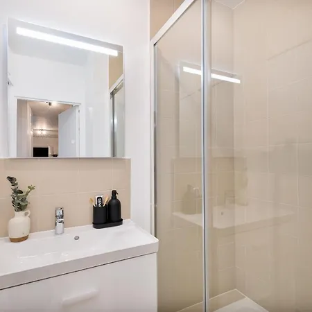 Halic - 3 A Levallois-perret Apartment Paris